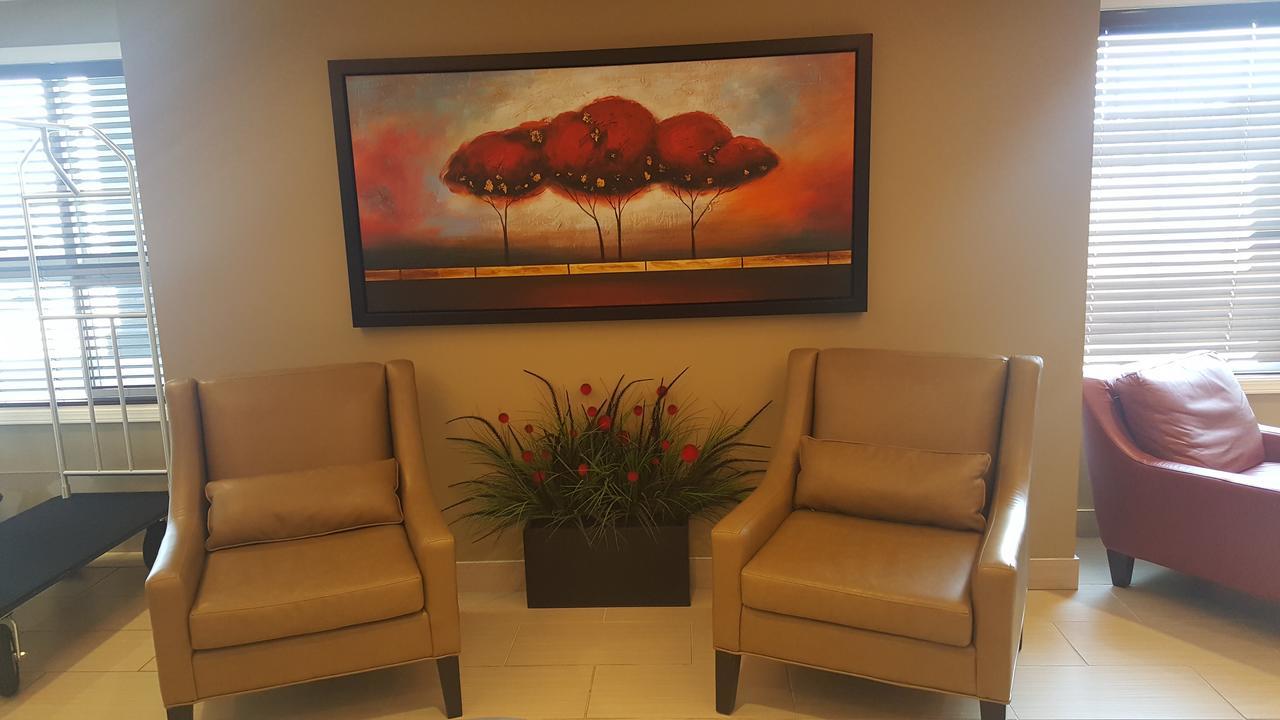 Microtel Inn & Suites By Wyndham Whitecourt Bagian luar foto
